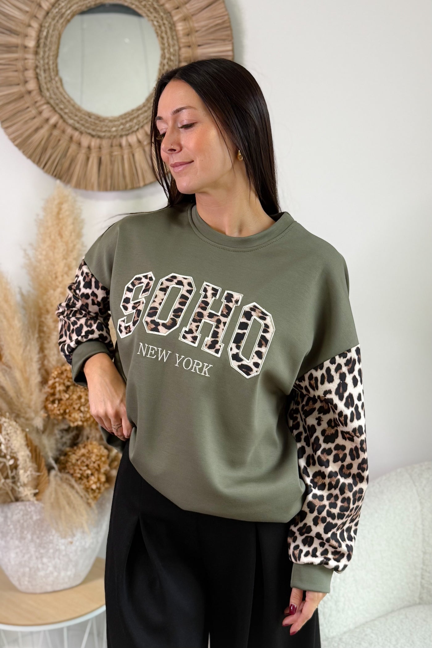 Sweat " Soho" Léo Kaki