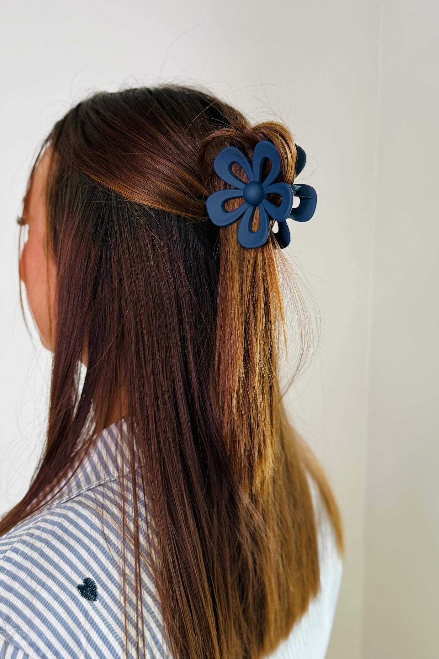 Pince Fleurs Bleu Marine (15054822146373)