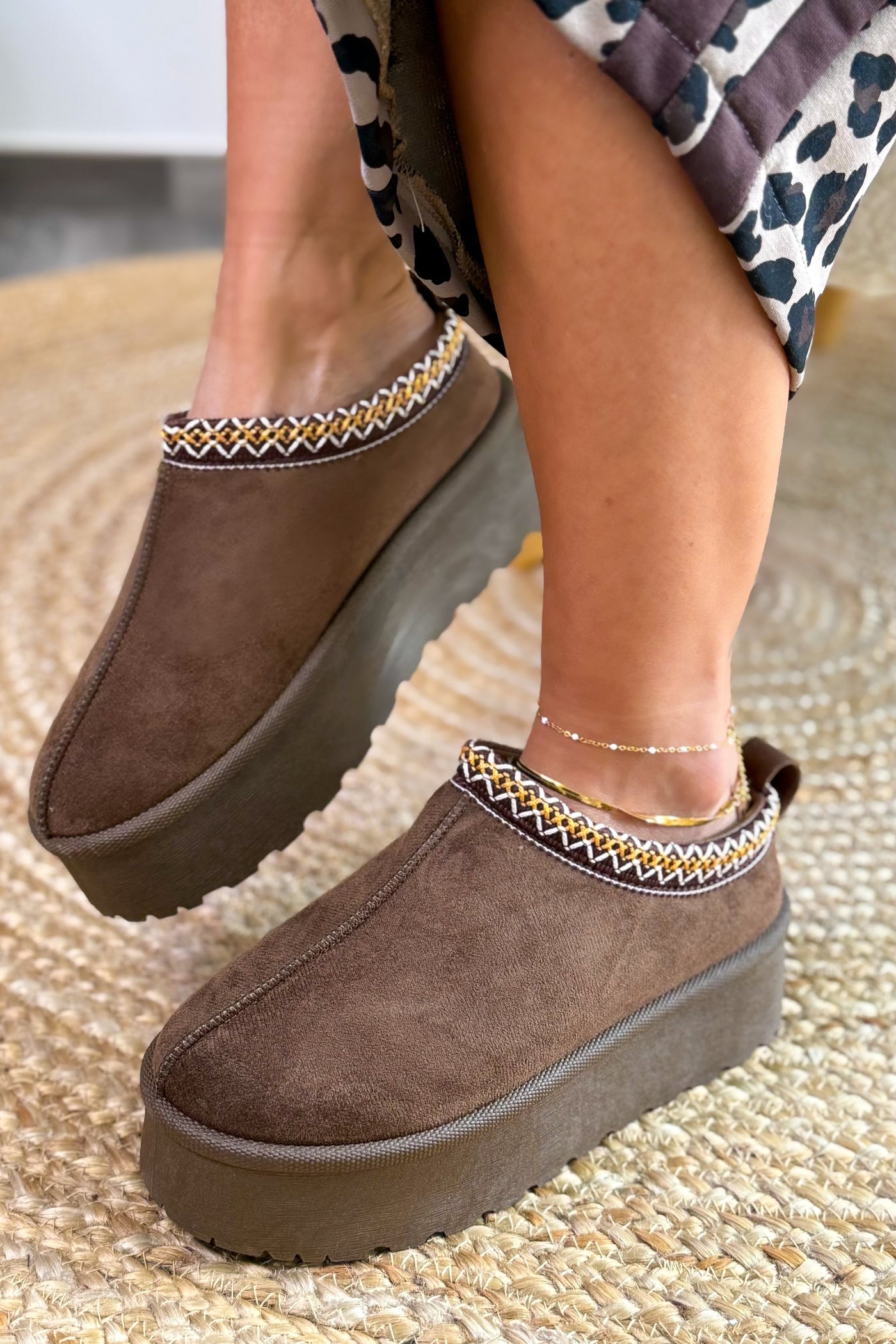 Mule Style Ugg Choco (15314676351301)