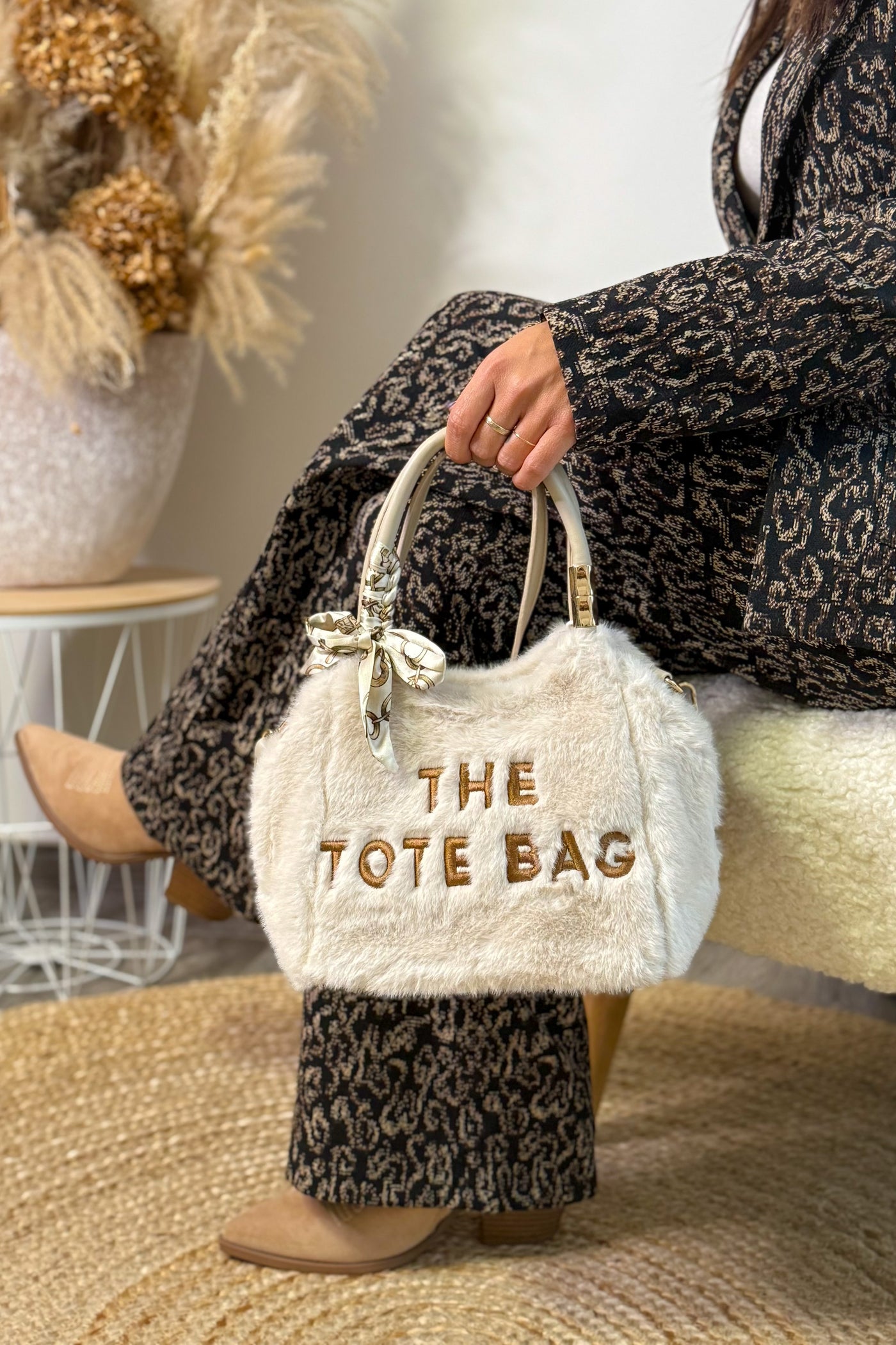 Petit " Tote bag" Hexagonal Fausse Fourrure Beige