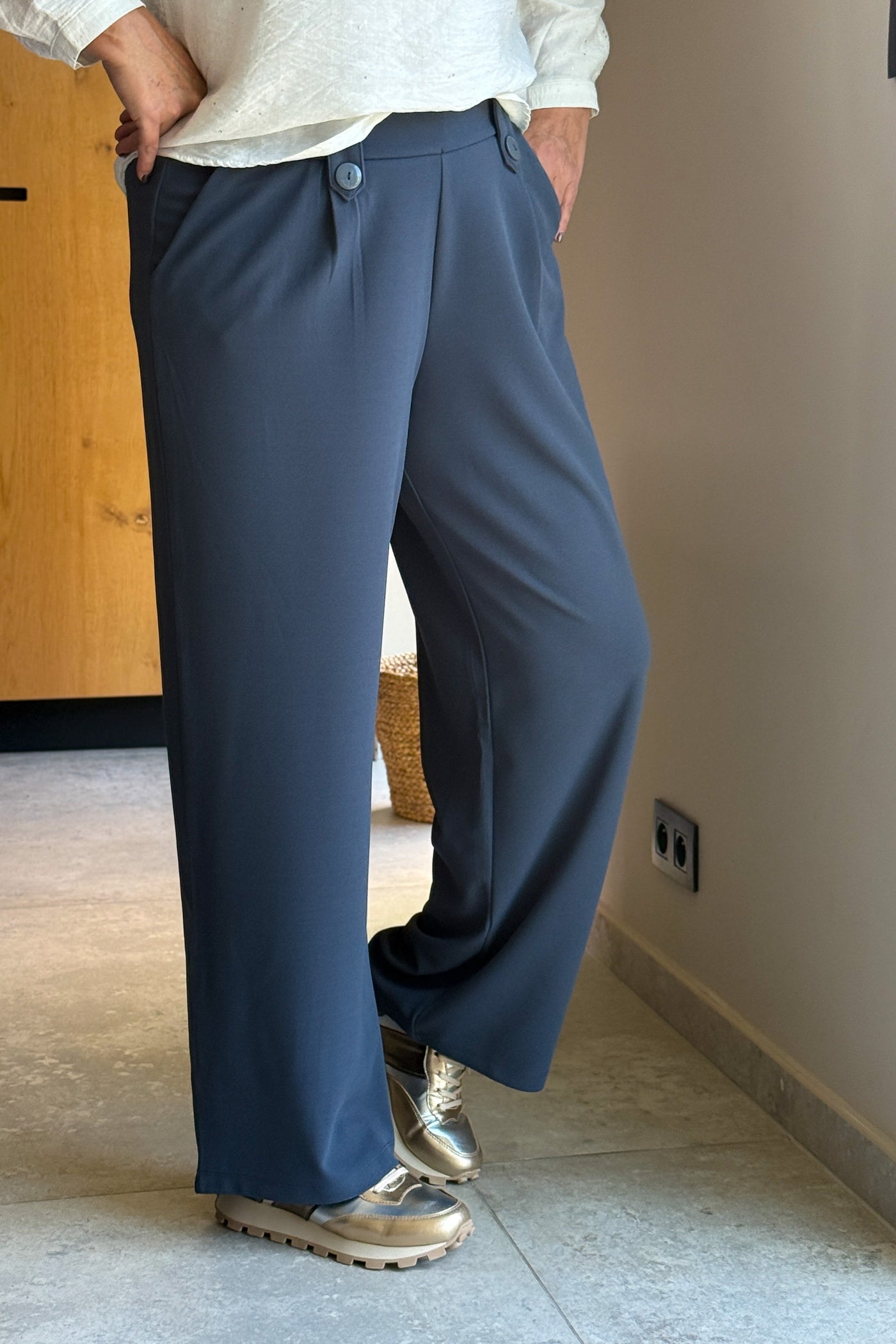 Pantalon CarSania Button Bleu Carmakoma