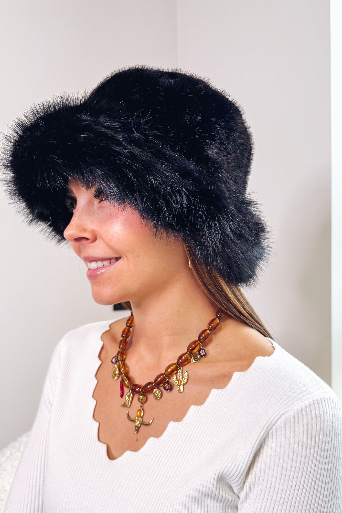 Chapeau En Fausse Fourrure Matrouska Noir