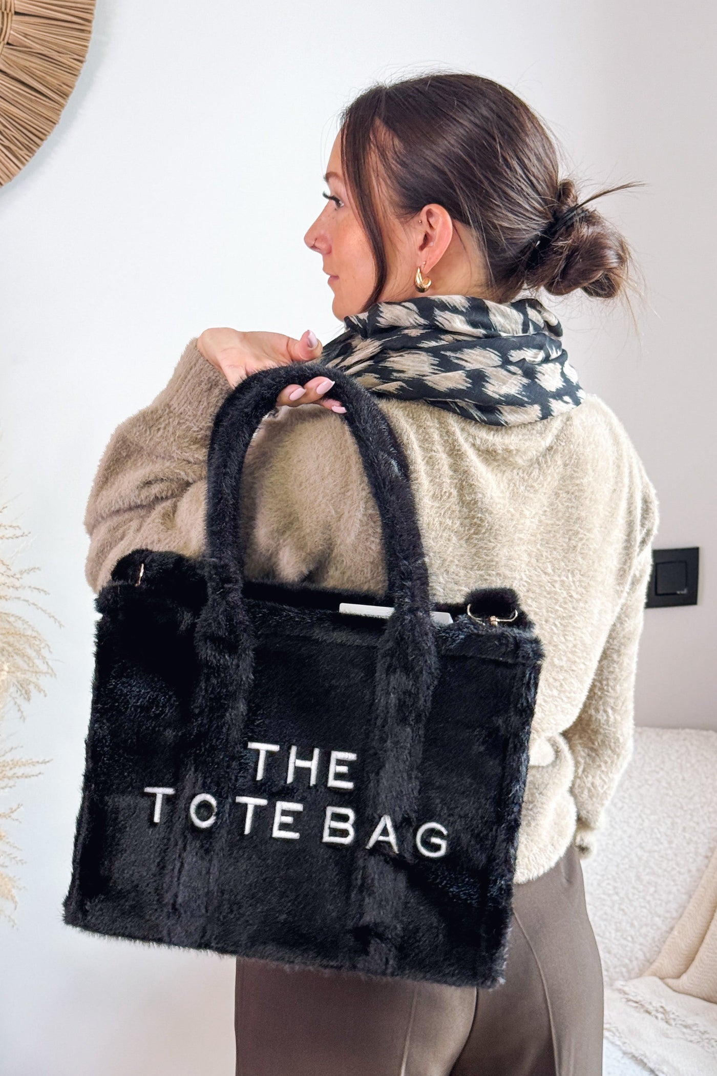 Tote Bag Fourrure Noir Rigide