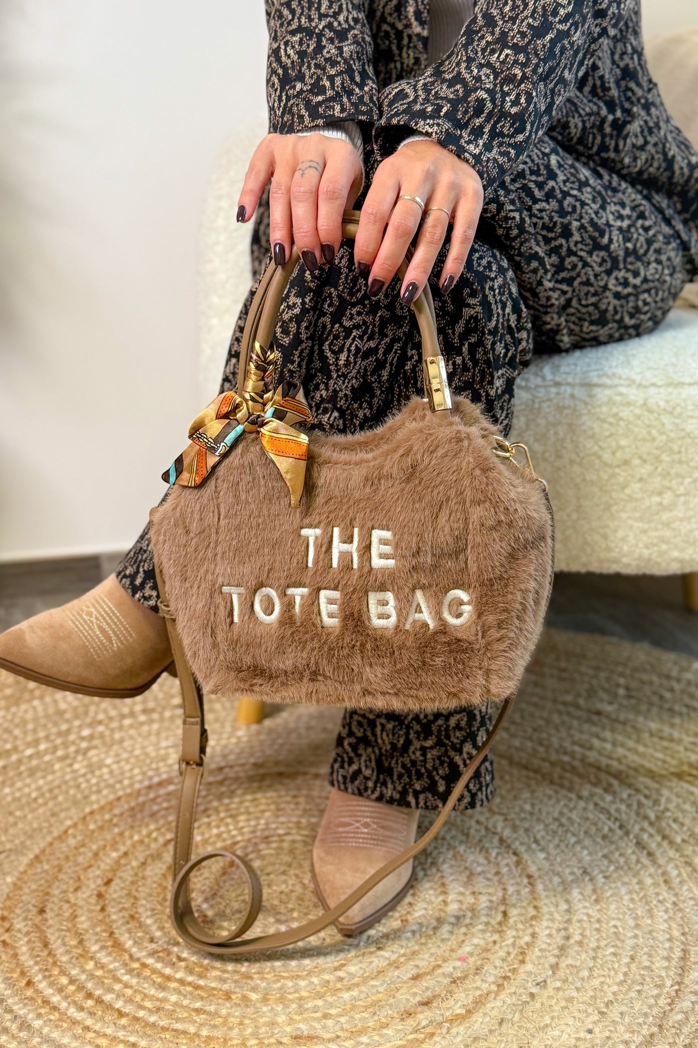 Petit " Tote bag" Hexagonal Fausse Fourrure Taupe