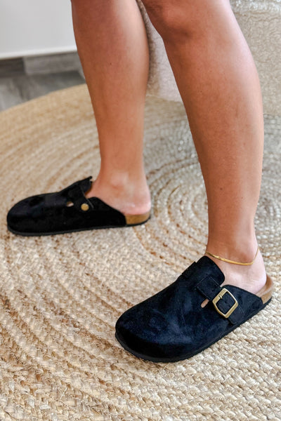 Mules Yali Noir (15242351837509)