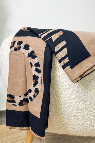 Echarpe A Motifs Noir Et Camel