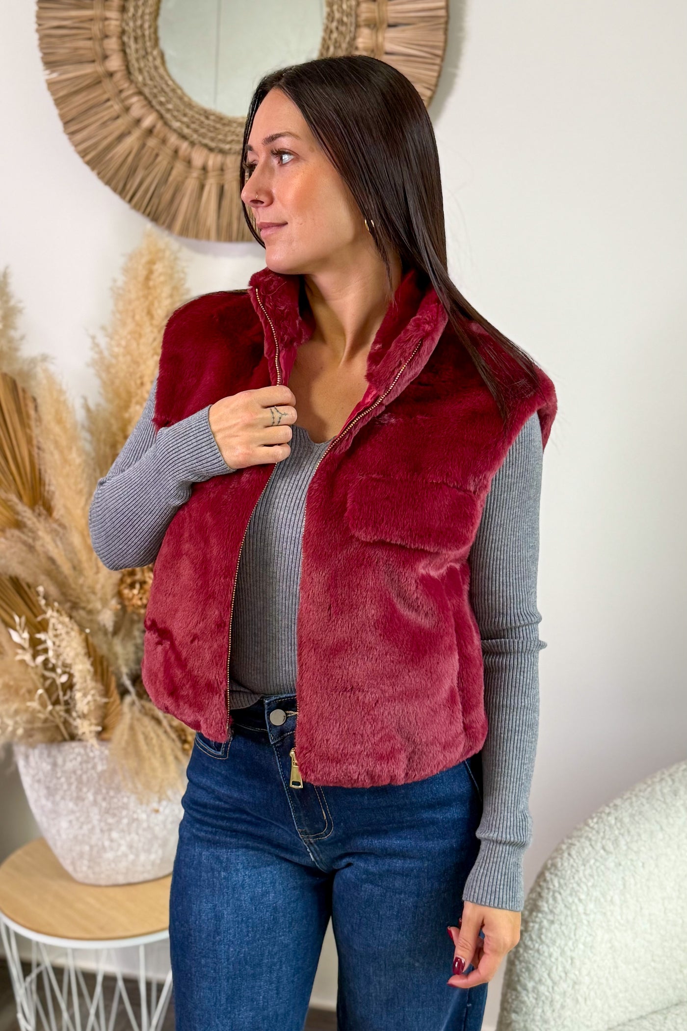 Gilet Sans Manches Fausse Fourrure Esther Bordeaux