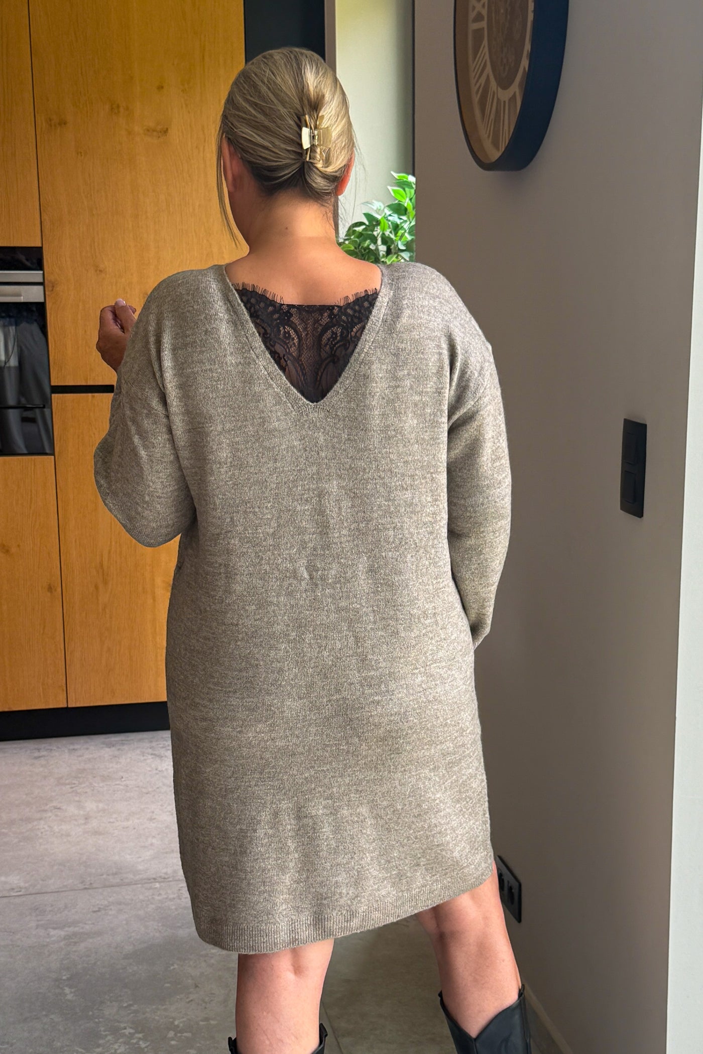 Robe Pull CarAdela Taupe Carmakoma (15260690415941)