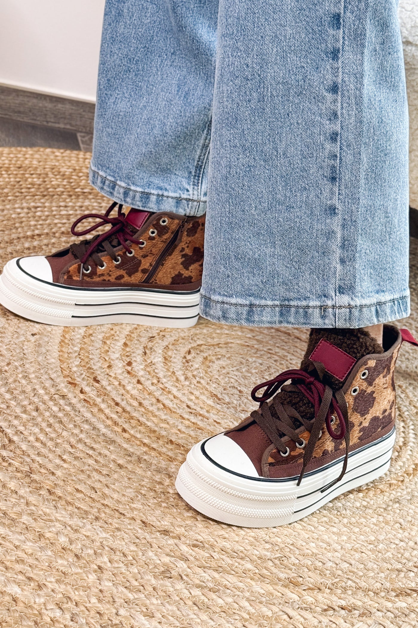 Style Converse Compensée Vache Poil Choco (15264156221765)